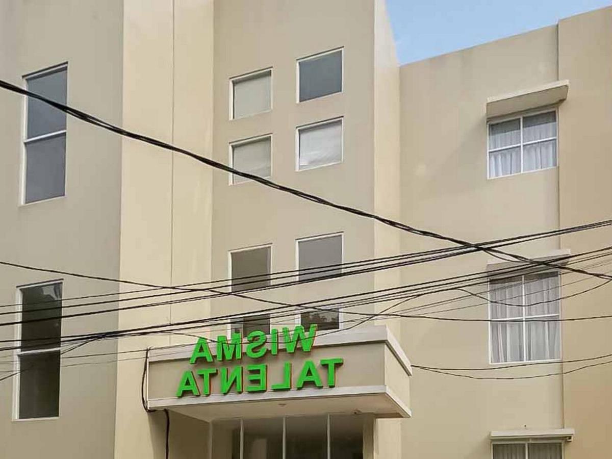 Wisma Talenta Mitra Reddoorz Jakarta Exteriör bild